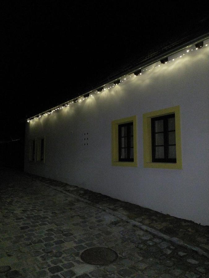 City-Top Vendeghaz Esztergom Exterior foto