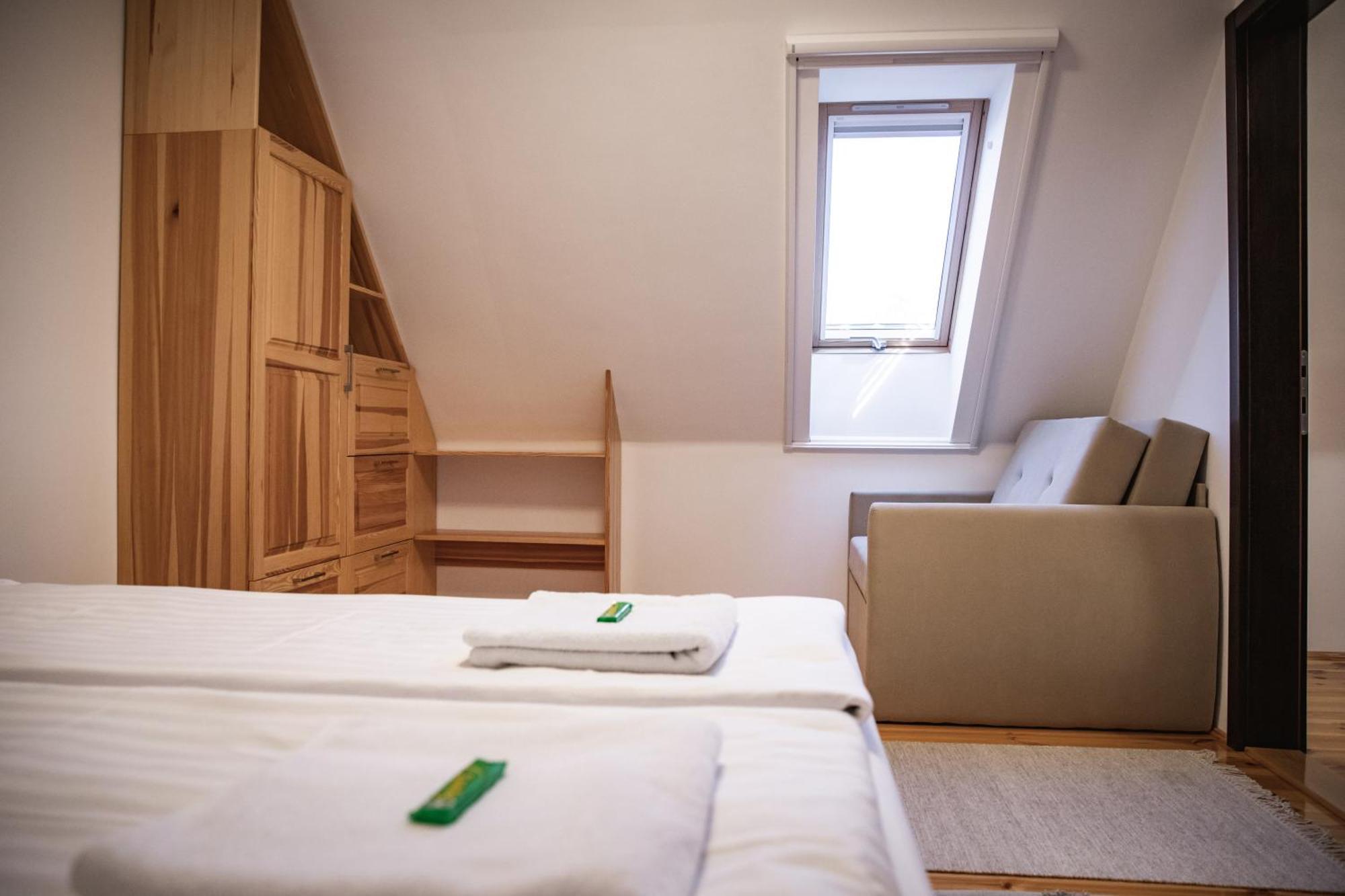 Ferienwohnung City-Top Vendeghaz Esztergom Zimmer foto